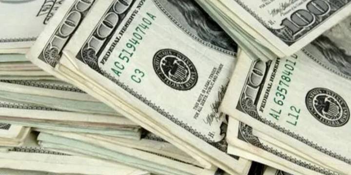 El Gobierno se obsesiona con el dólar a $1.000 y ya juega con la 