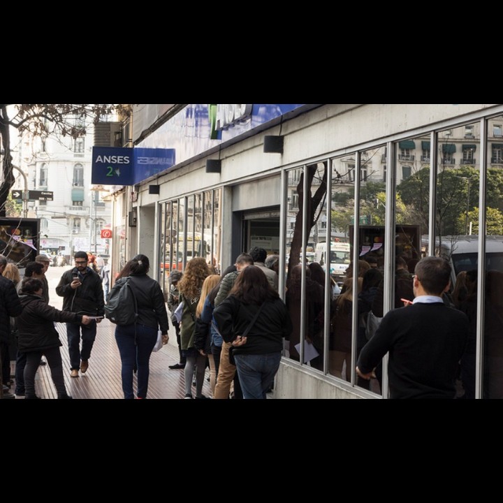 Ordenan a la ANSES que otorgue la asignación por maternidad a una madre no gestante en un caso de subrogación de vientre