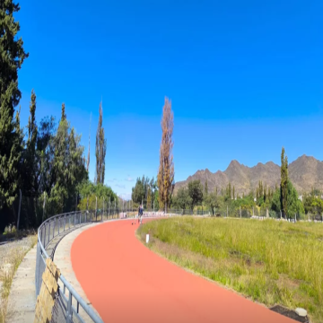 Puesta en valor de la pista de atletismo de Cachi: se ejecuta la última etapa de la obra