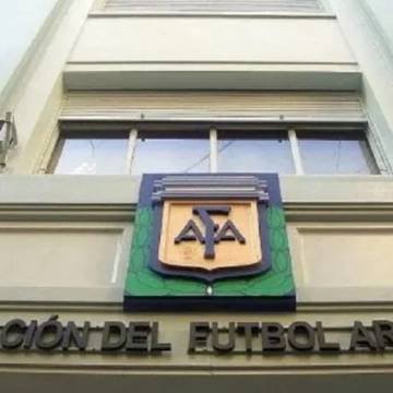 AFA: investigan transferencias millonarias