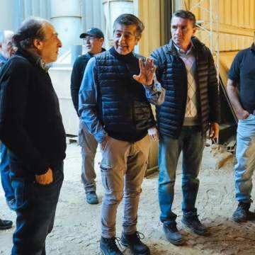El secretario de Minería visitó una planta cerámica en el parque industrial