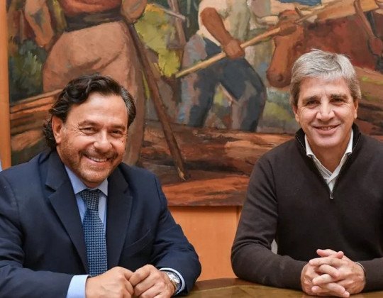 Sáenz planteó a Caputo la regularización de fondos para obras clave y garantías en el abastecimiento de gas