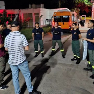 Salta envió refuerzos para combatir los incendios forestales en el Parque Nacional Los Alerces-Esquel