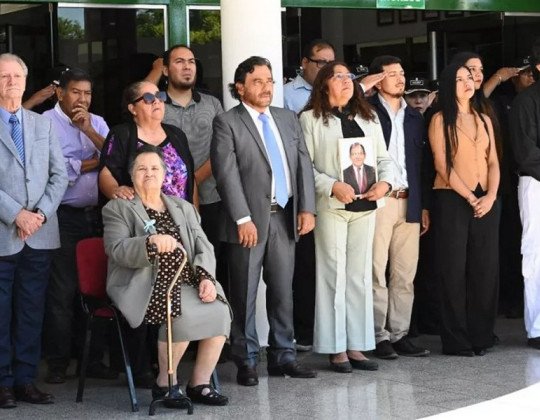 Con la presencia del Gobernador, se rindió homenaje a la trayectoria del Comisario Vicente Cordeyro