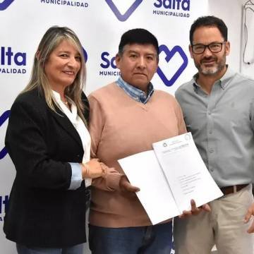 Más de 70 familias de Capital se convirtieron en propietarias de sus terrenos