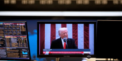 Mercados de Asia colapsan en apertura por aranceles de Trump