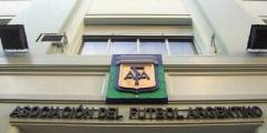 El presidente Milei le quita beneficios a la AFA