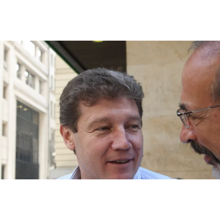 Gustavo Melella acusó a Javier Milei de repartir fondos 