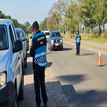 La Policía recuperó dos autos con pedidos de secuestro en Anta