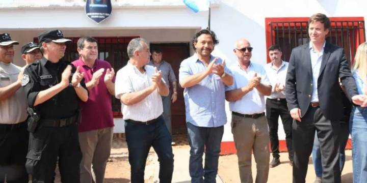 Sáenz inauguró la sección Investigación Narcocriminal en Apolinario Saravia para reforzar la seguridad y lucha contra el narcotráfico